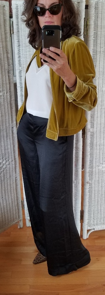 Amazing velvet bomber jacket Worth